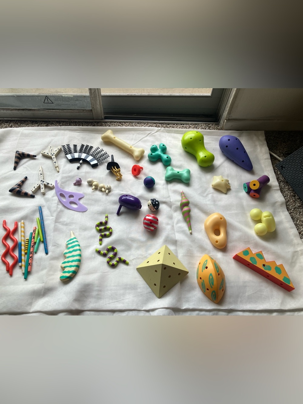 ZoLO Blocks Vintage Creative Building Toy 44 Assorted Pieces Lot.